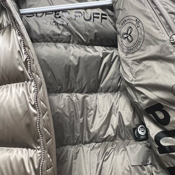 SOLD Aritzia super puff jacket - Picture 4 of 7